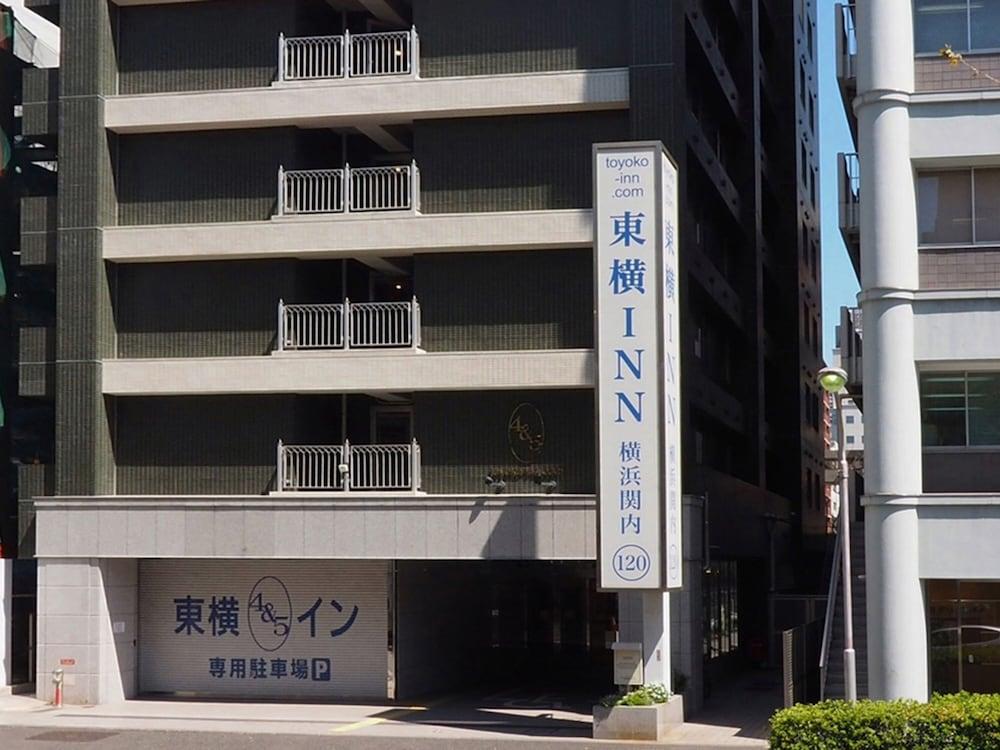 Toyoko Inn Yokohama Kannai Exterior photo